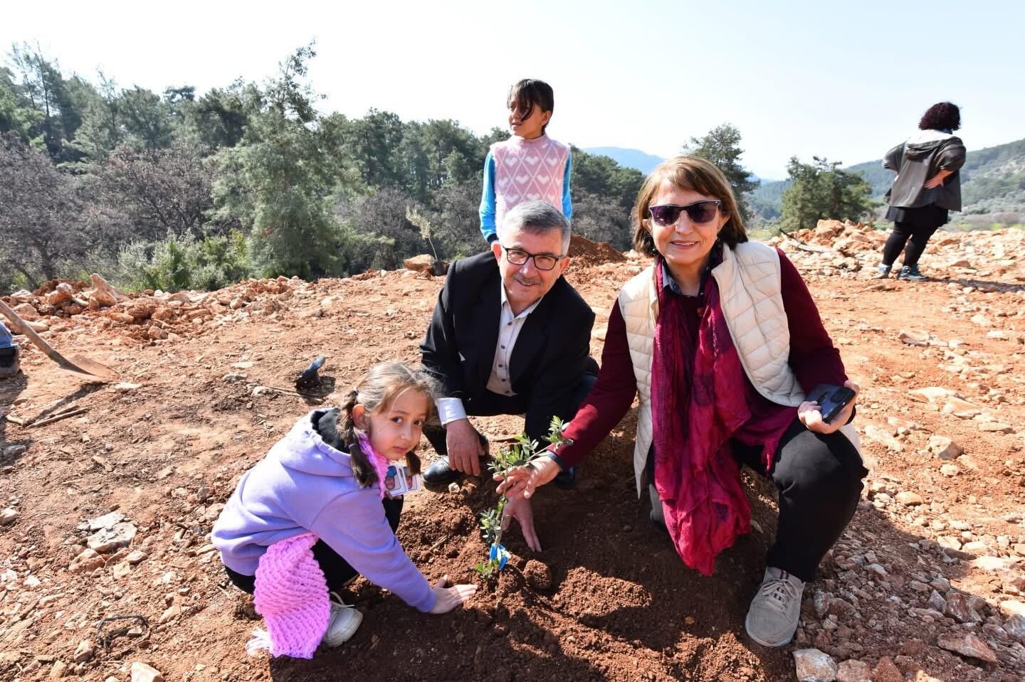 Fethiye’de Öğrencilerle Ağaç Dikim Etkinliği Gerçekleştirildi