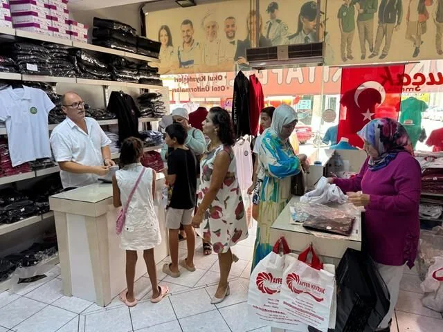 Fethiye’de Okul Kıyafeti Alışverişi Telaşı Başladı