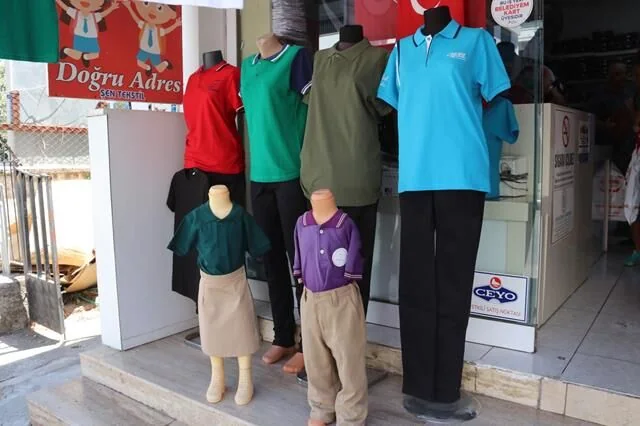 Fethiye’de Okul Kıyafeti Alışverişi Telaşı Başladı