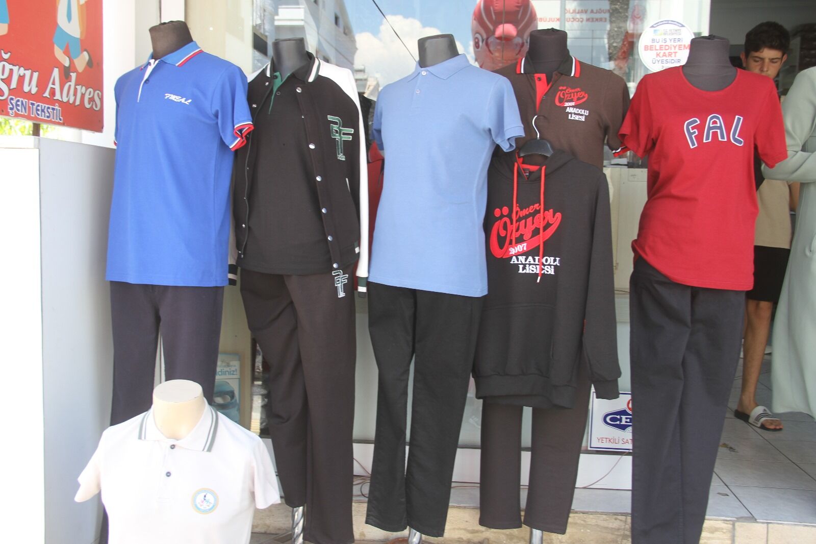 Fethiye’de Okul Kıyafetleri Alışverişleri Başladı