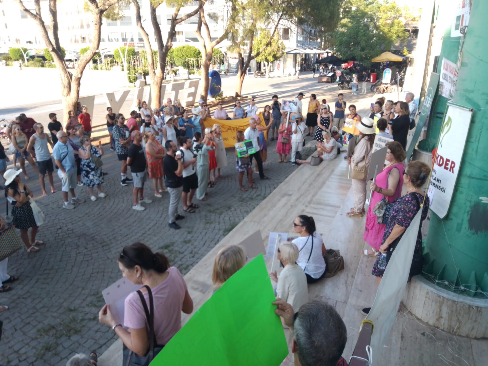 Fethiye’de ‘Ötanazi’ye Tepki Eylemi
