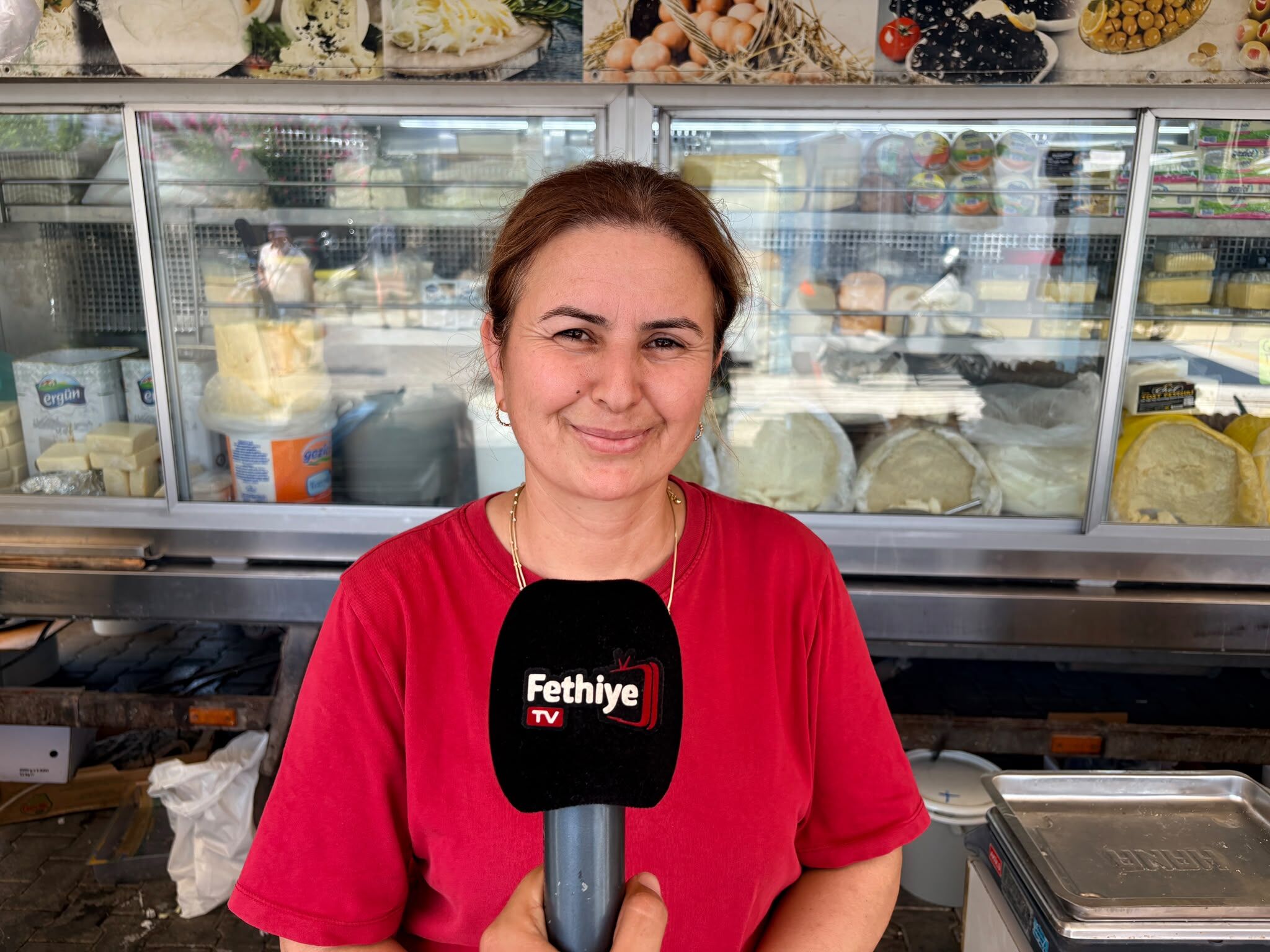 Fethiye’de Pazar Pazarı'nda Yöresel Lezzetler "Yöresel Ürünlerimize İlgi Var Ama Alım Gücü Düşük"