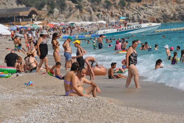 Fethiye’de Plajlar Doldu