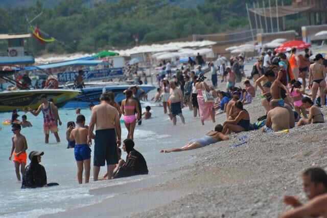 Fethiye’de Plajlar Doldu