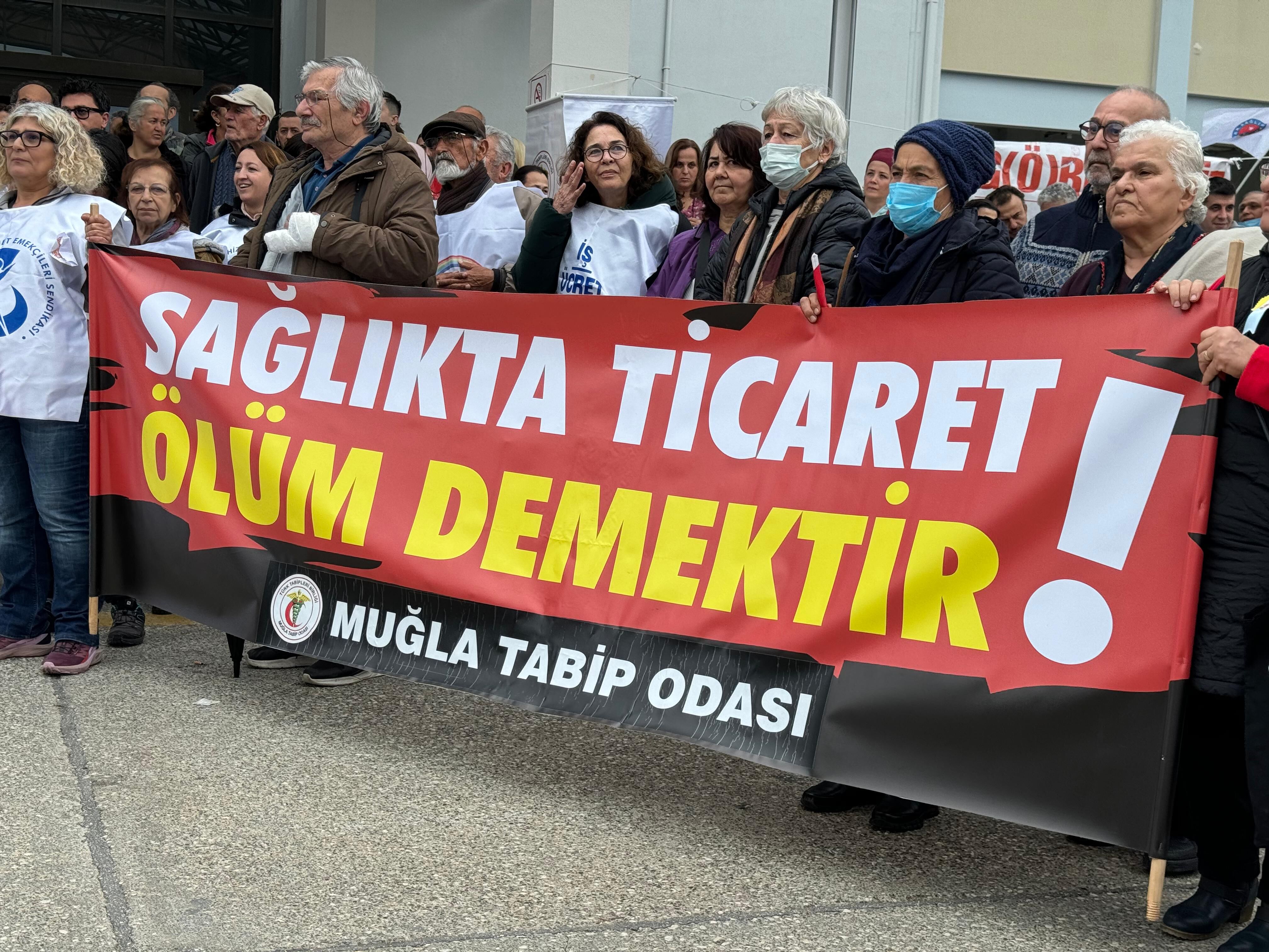 Fethiye'de Sağlıkçılardan 1 Günlük İş Bırakma Eylemi