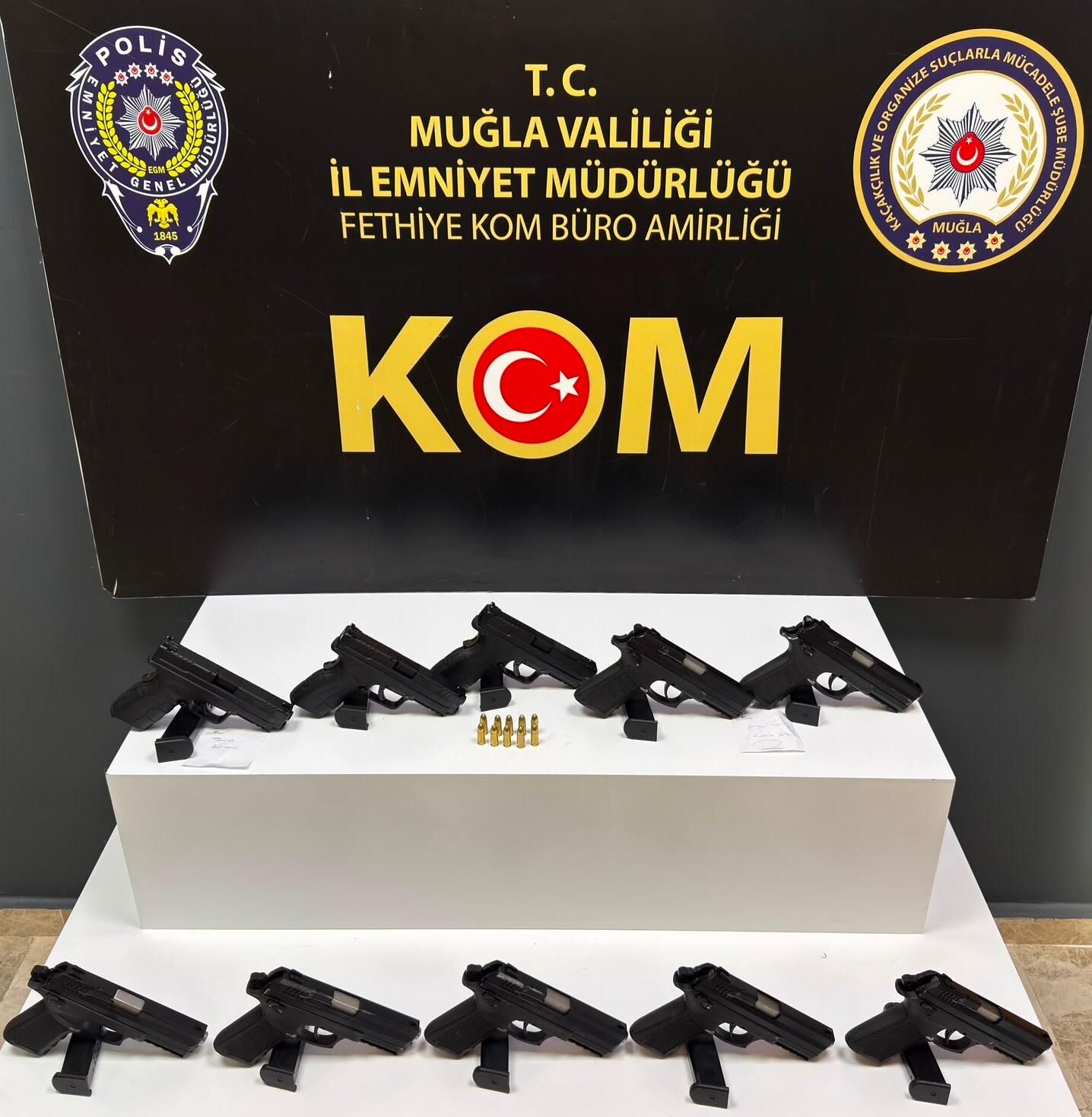 Fethiye’de Silah Operasyonu: 10 Ruhsatsız Tabanca Ele Geçirildi