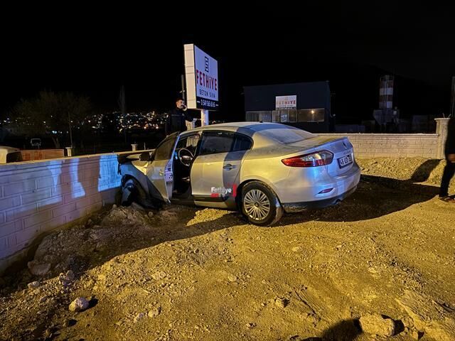 Fethiye’de Trafik Kazası: 2 Kişi Yaralandı