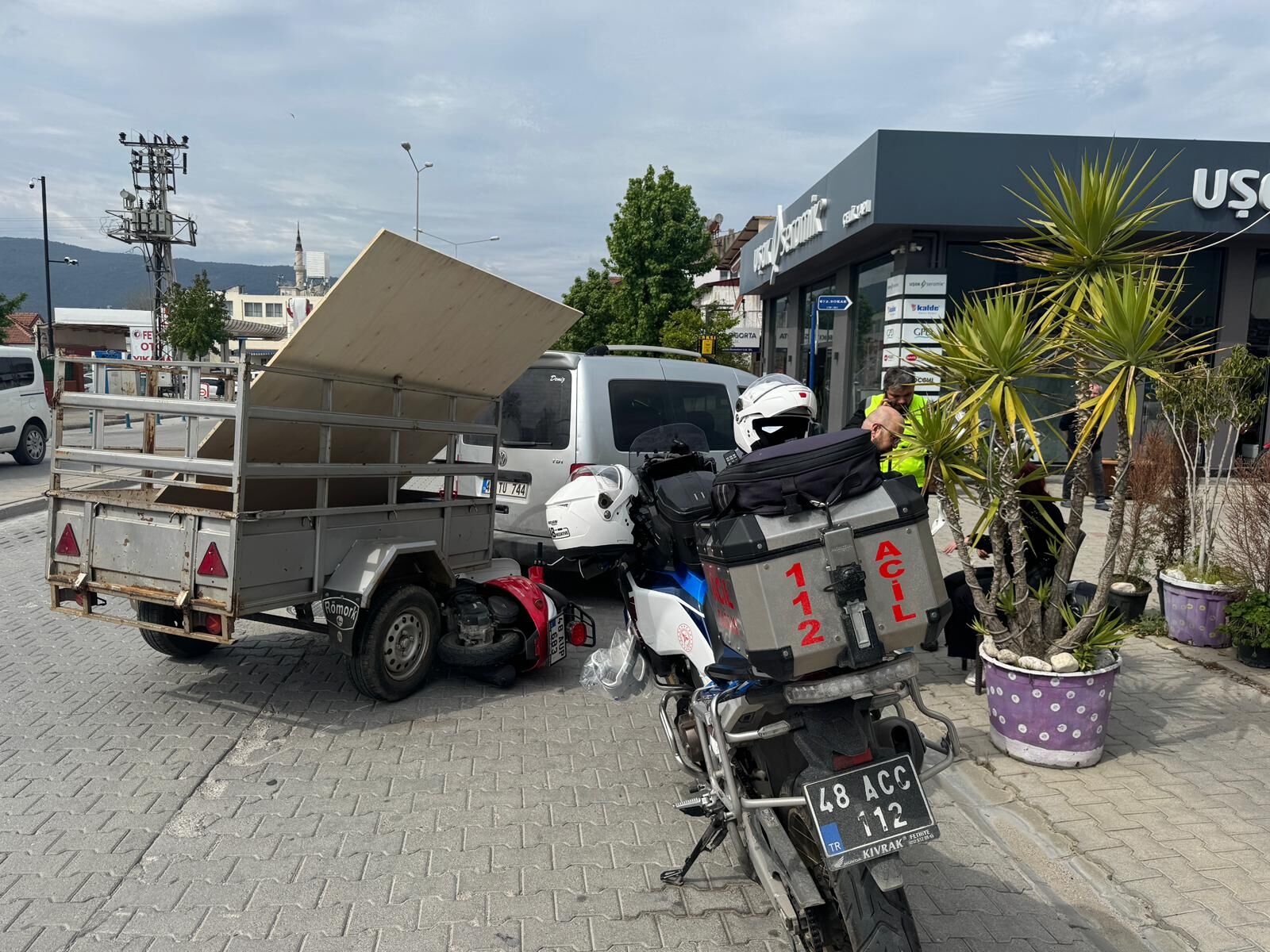 Fethiye’de Trafik Kazası: Motosiklet Sürücüsü Yaralandı