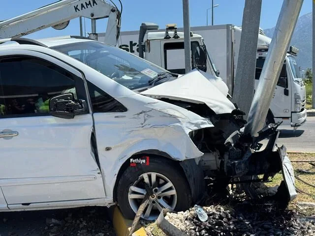 Fethiye’de Trafik Kazasında 11 Kişi Yaralandı