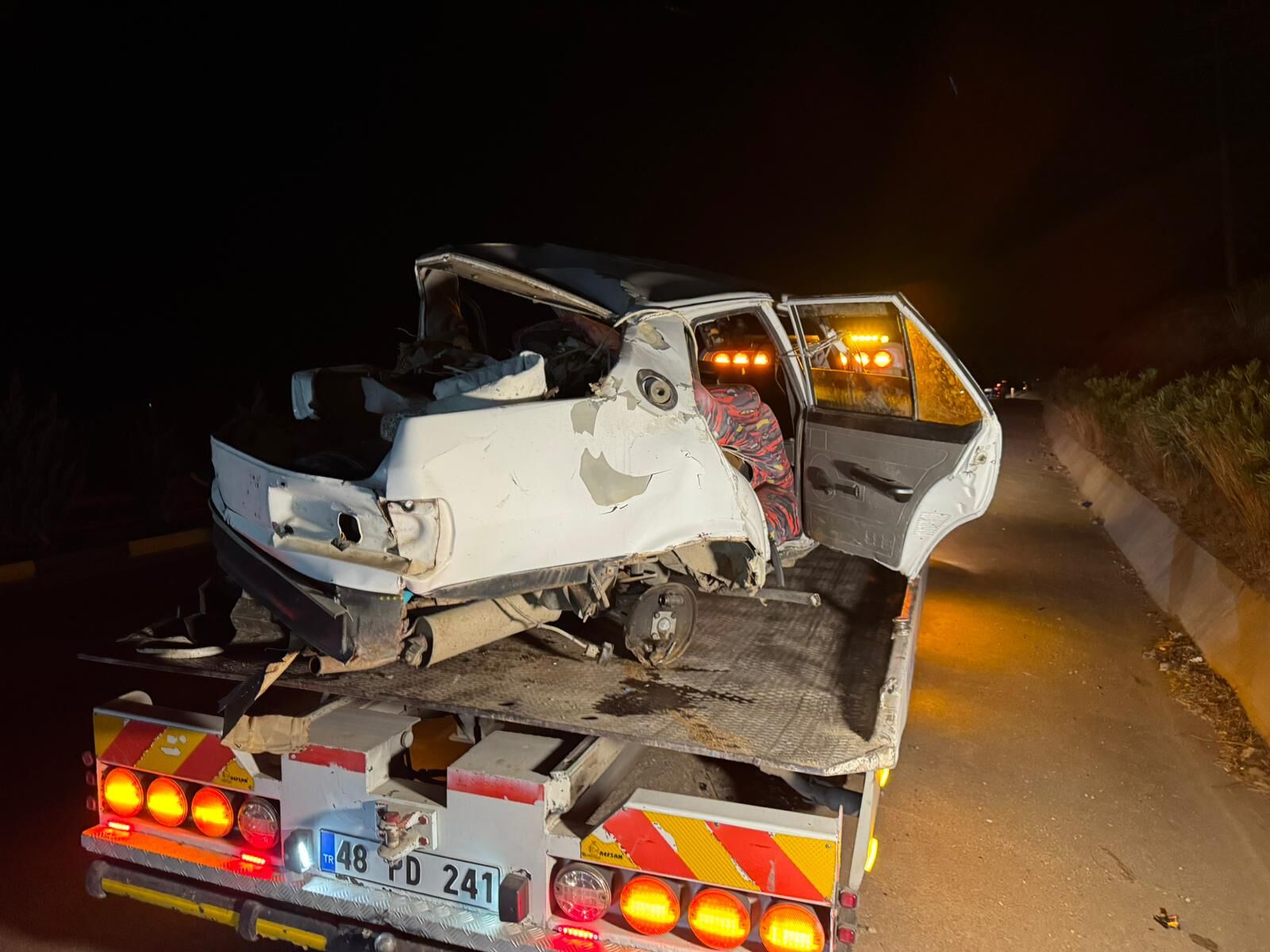 Fethiye'de Trafik Kazasında Ağır Yaralanan 17 Yaşındaki Genç Hayatını Kaybetti