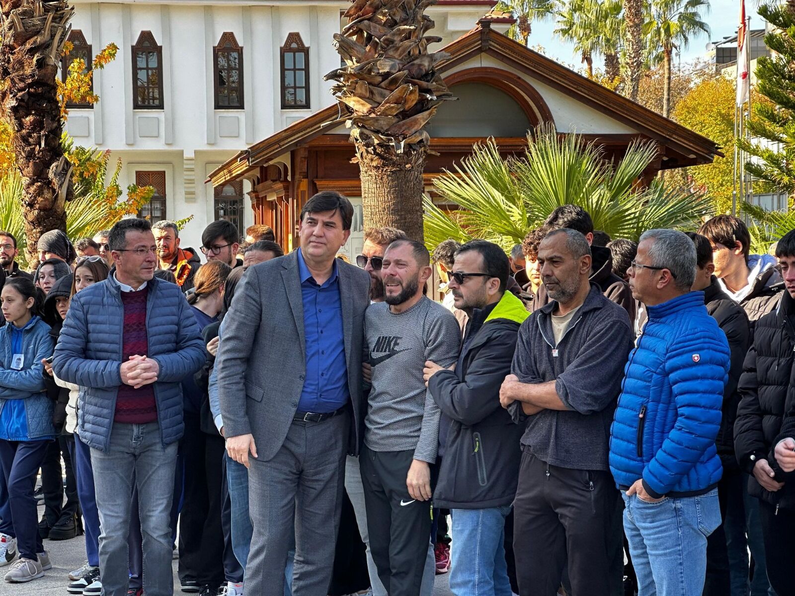Fethiye’de Trafik Kazasında Hayatını Kaybeden Genç Son Yolculuğuna Uğurlandı