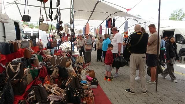Fethiye'de Turizm Sezonu Pazarda Hareketlilikle Başladı