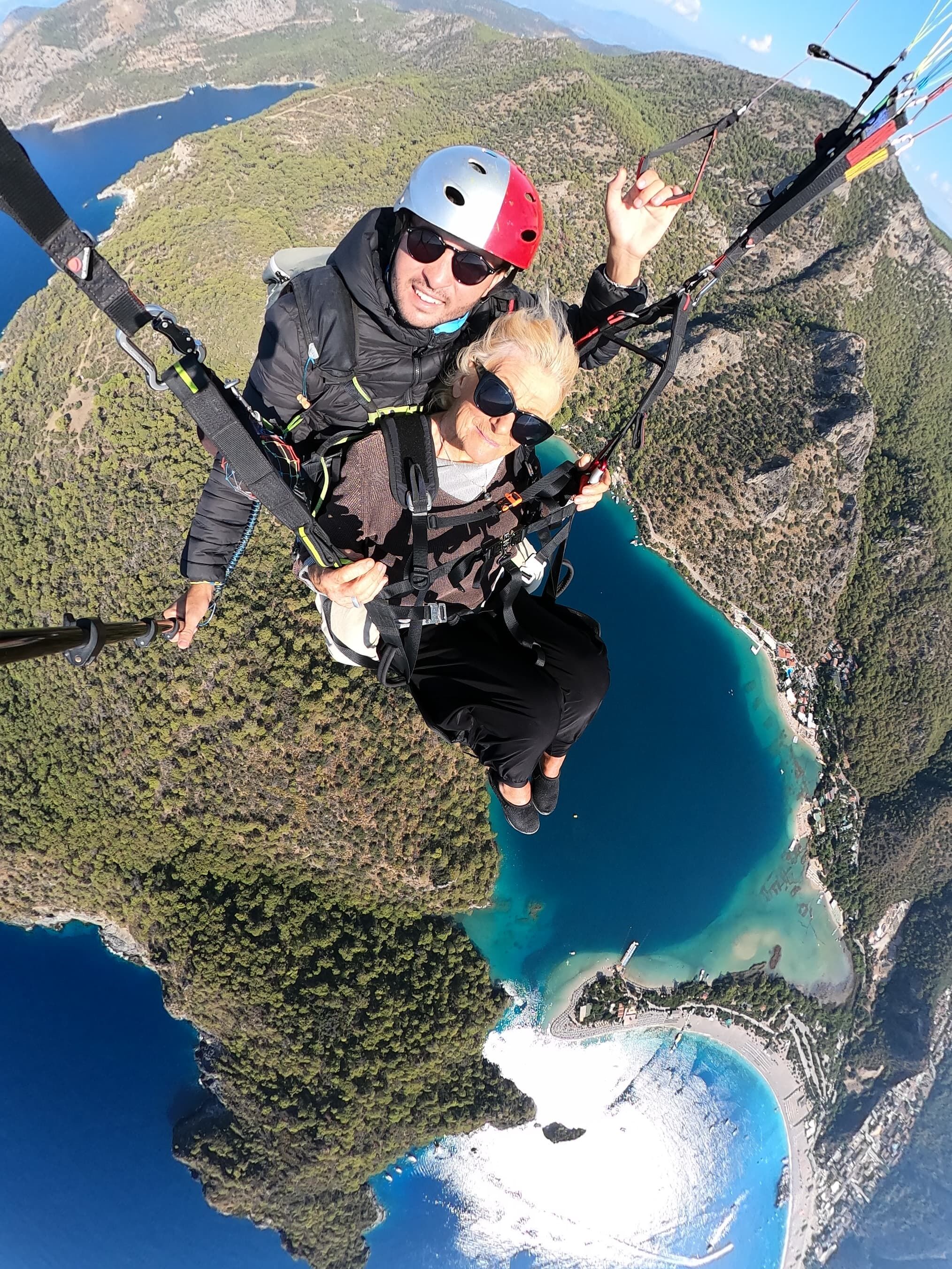 Fethiye'de Yamaç Paraşütü Bereketi