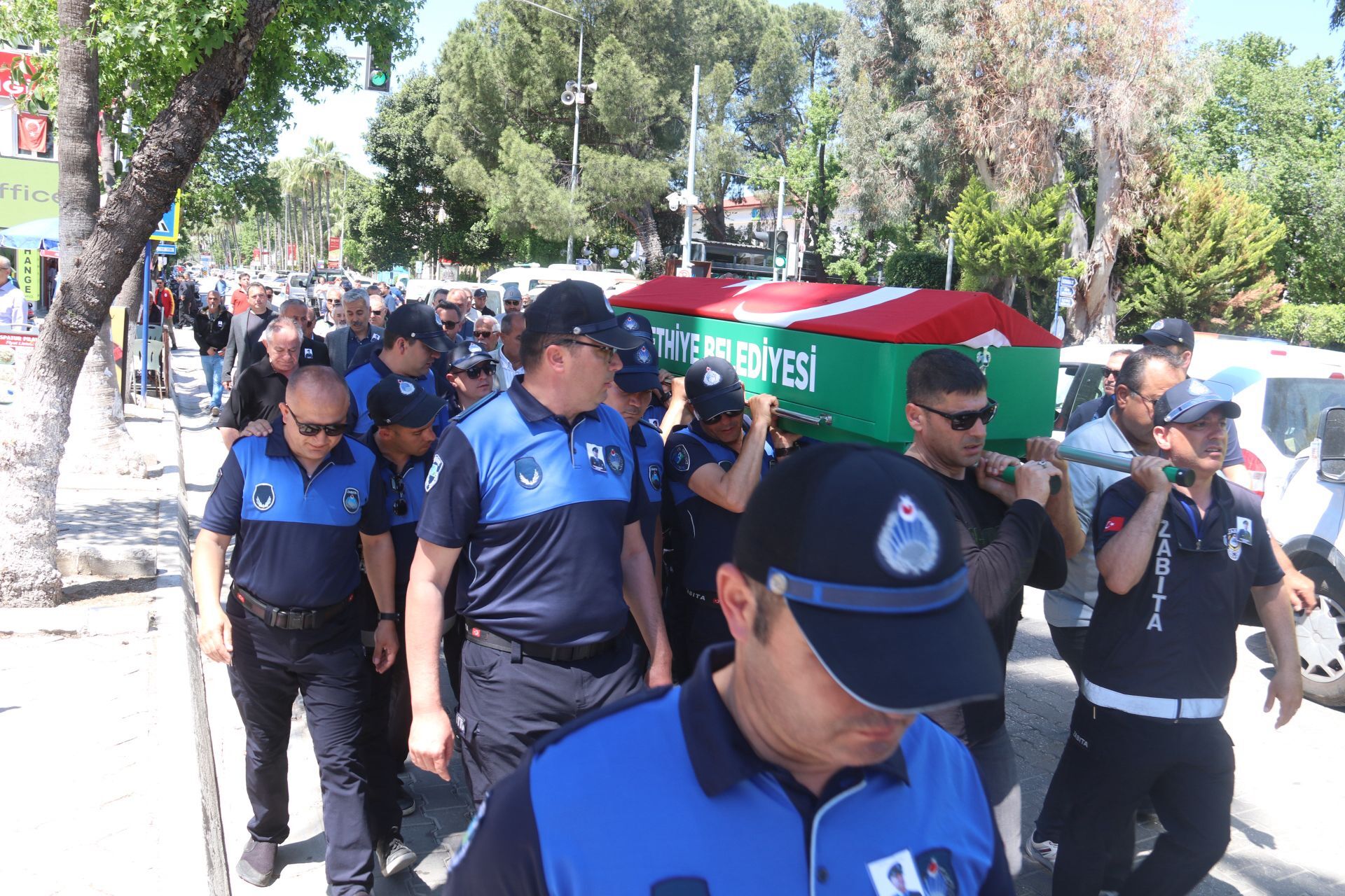 Fethiye’de Zabıta Personeli Kerem Ersoy’a Duygusal Veda