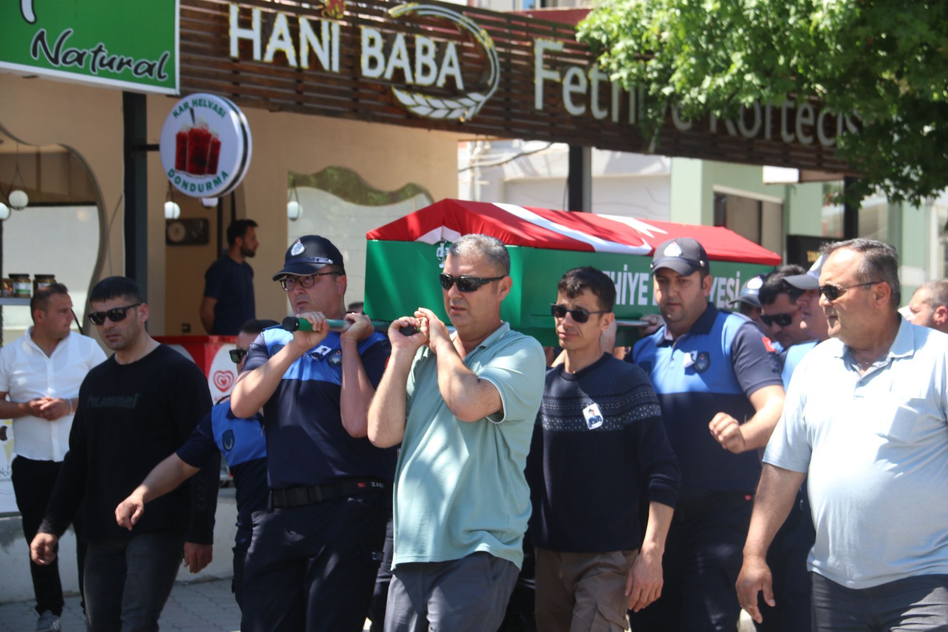 Fethiye’de Zabıta Personeli Kerem Ersoy’a Duygusal Veda