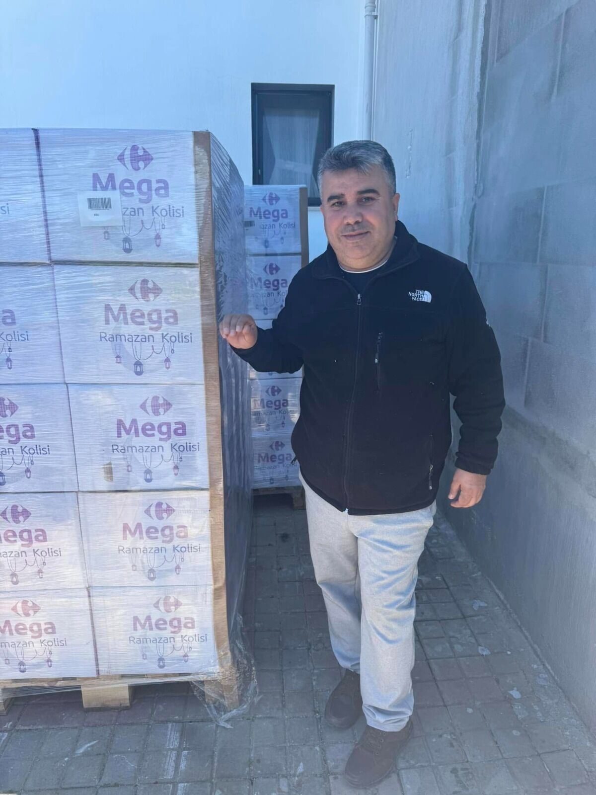 Fethiye’nin Hayırsever Esnafı Bekir Kaya, Ramazan Öncesi Yardımlara Devam Ediyor