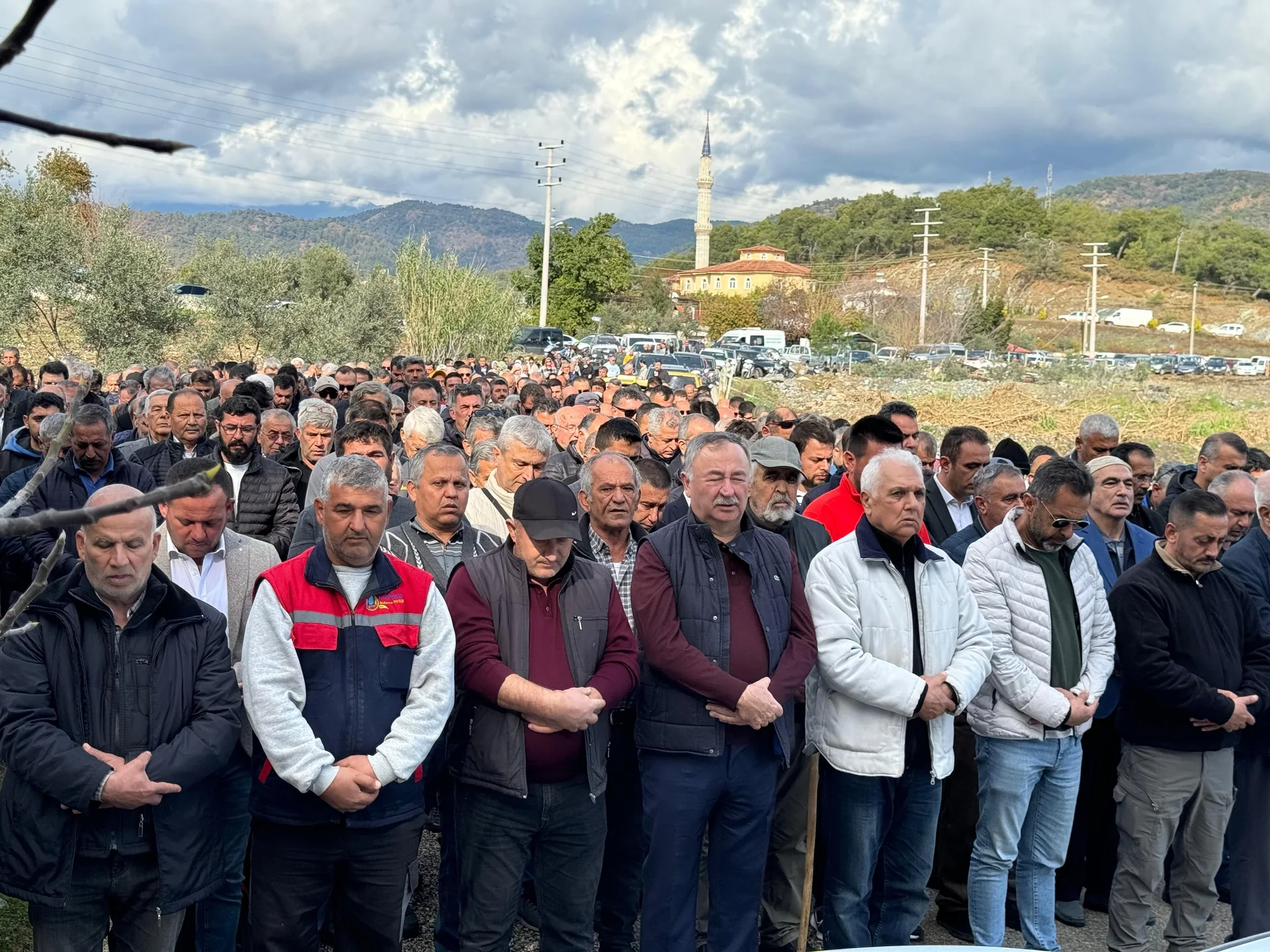 Fethiye’nin Sevilen Siyasetçisi Cengiz Çay Son Yolculuğuna Uğurlandı