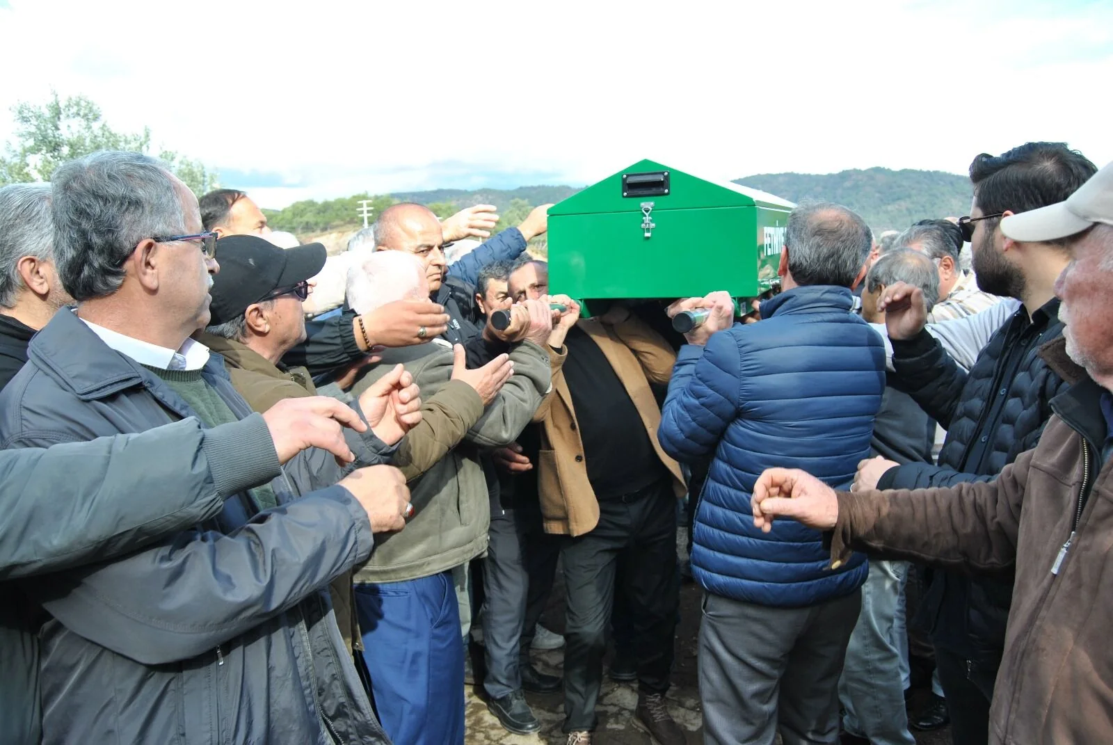 Fethiye’nin Sevilen Siyasetçisi Cengiz Çay Son Yolculuğuna Uğurlandı