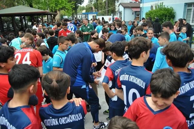 Fethiyespor, 23 Nisan Coşkusu Yaşadı