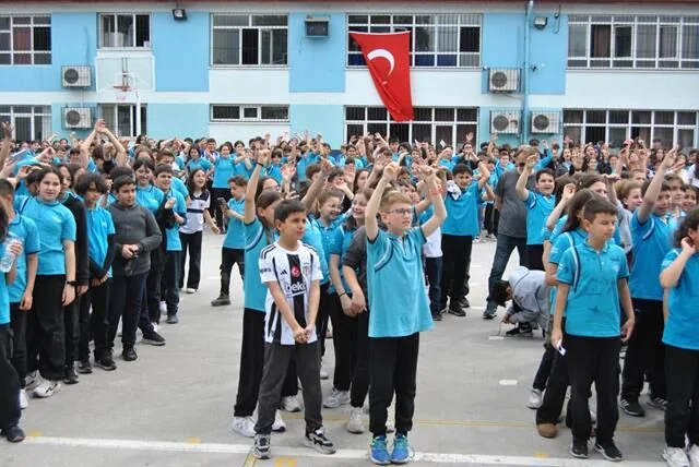 Fethiyespor, 23 Nisan Coşkusu Yaşadı
