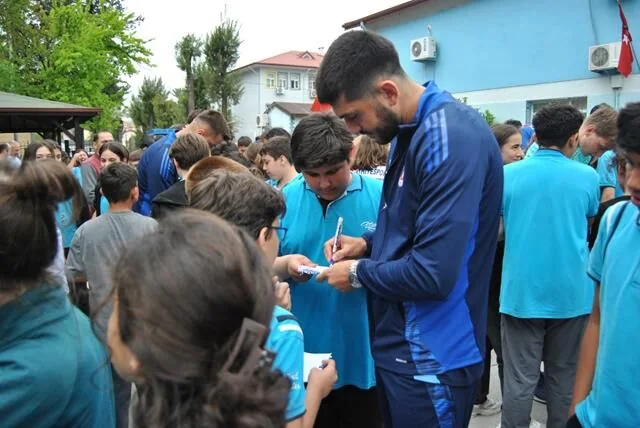 Fethiyespor, 23 Nisan Coşkusu Yaşadı