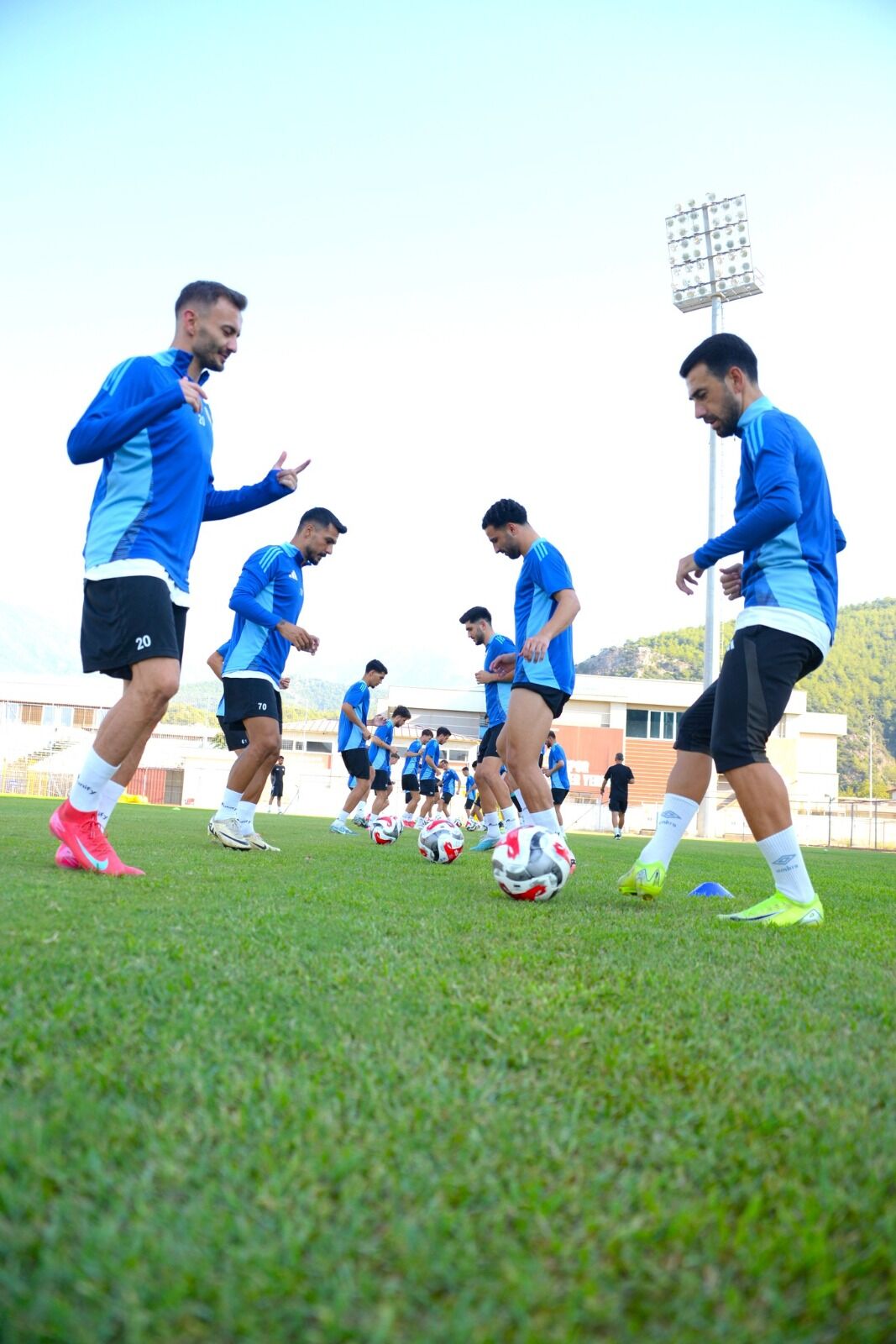 Fethiyespor, Demir’i Bükecek
