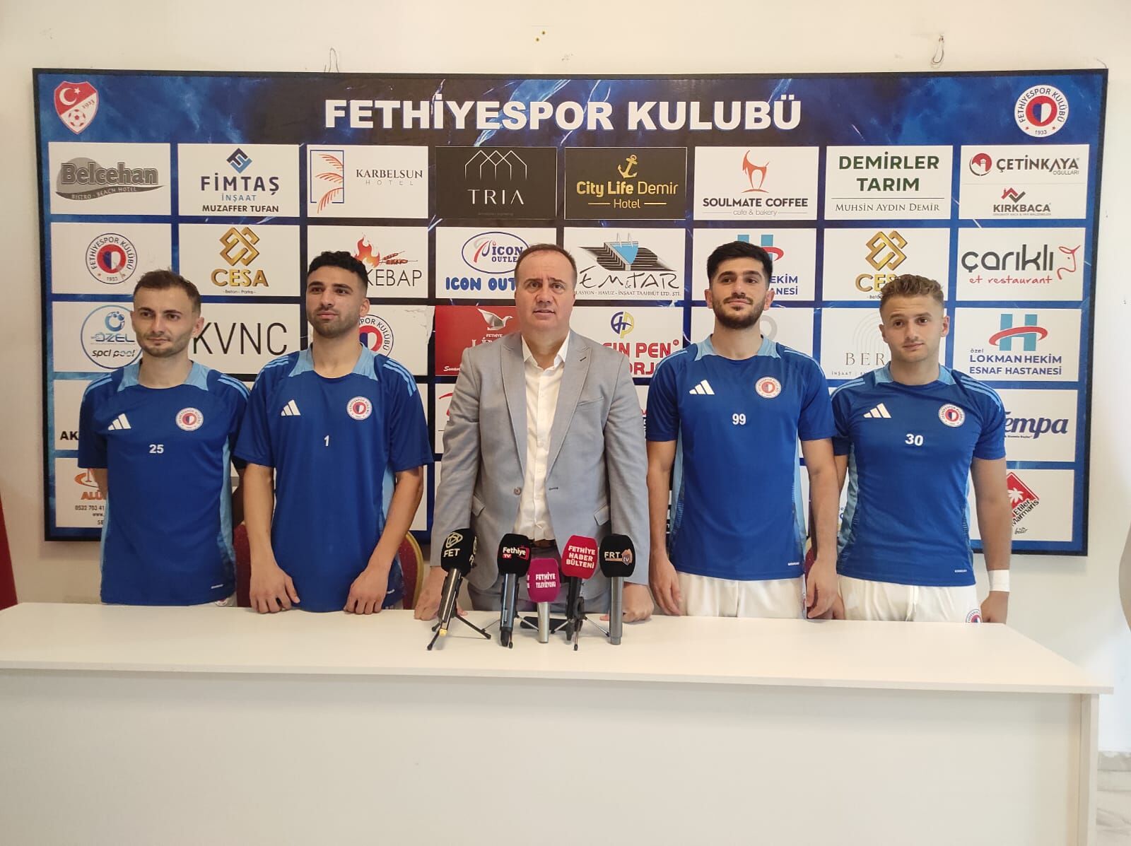 Fethiyespor, Evinde Kazanmanın Coşkusunu Yaşıyor