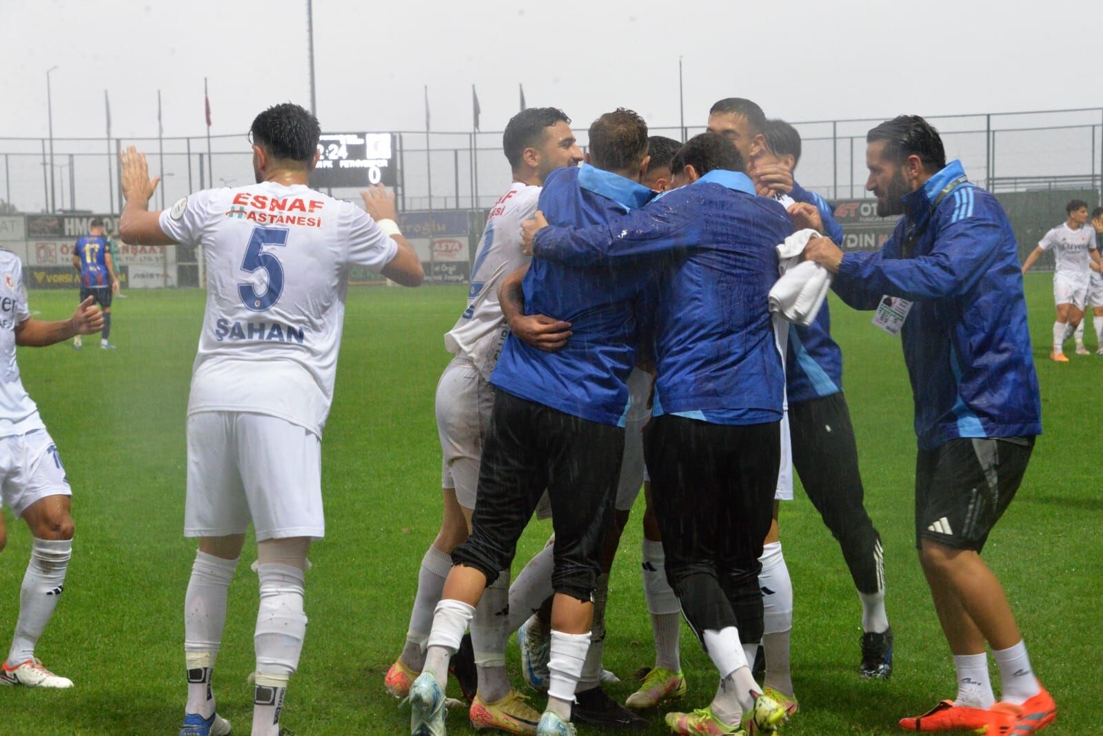 Fethiyespor, Trabzon’dan 3 Puan İle Dönüyor