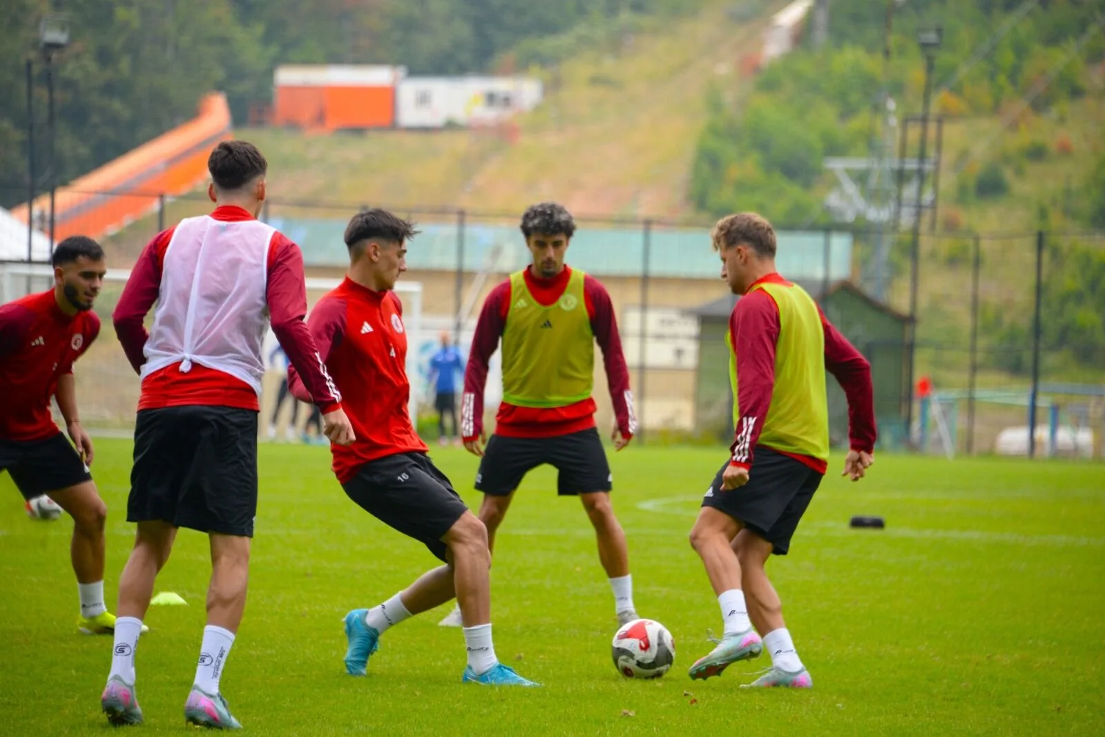 Fethiyespor, Yeni Sezon Hazırlıklarını Kartepe’de Sürdürüyor