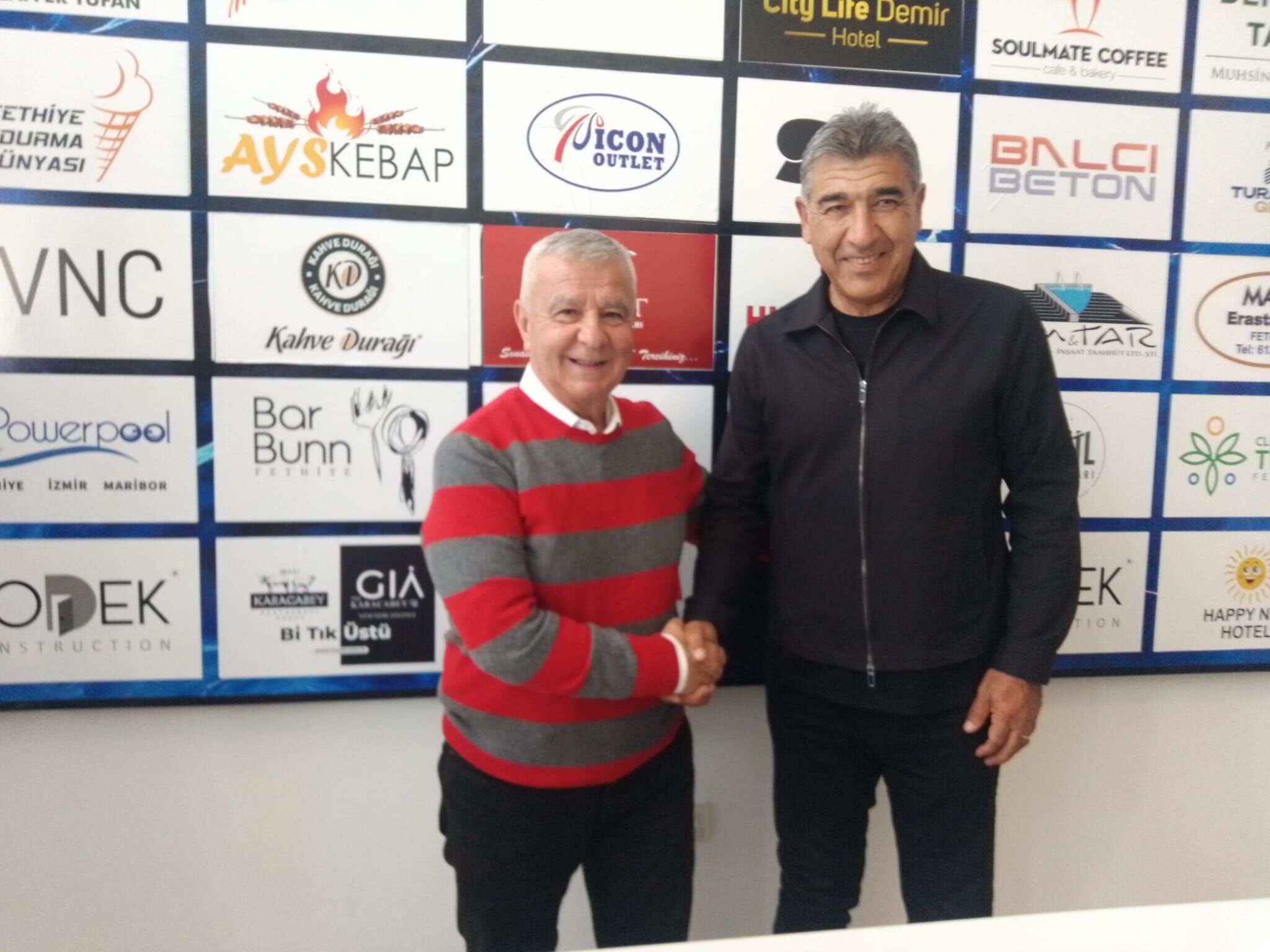 Fethiyespor'da Sait Karafırtınalar Dönemi Başladı
