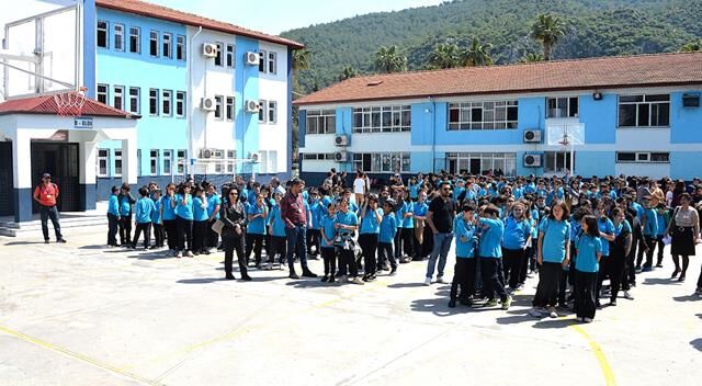 Fethiyespor’dan Öğrencilere 23 Nisan Sürprizi