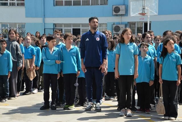 Fethiyespor’dan Öğrencilere 23 Nisan Sürprizi