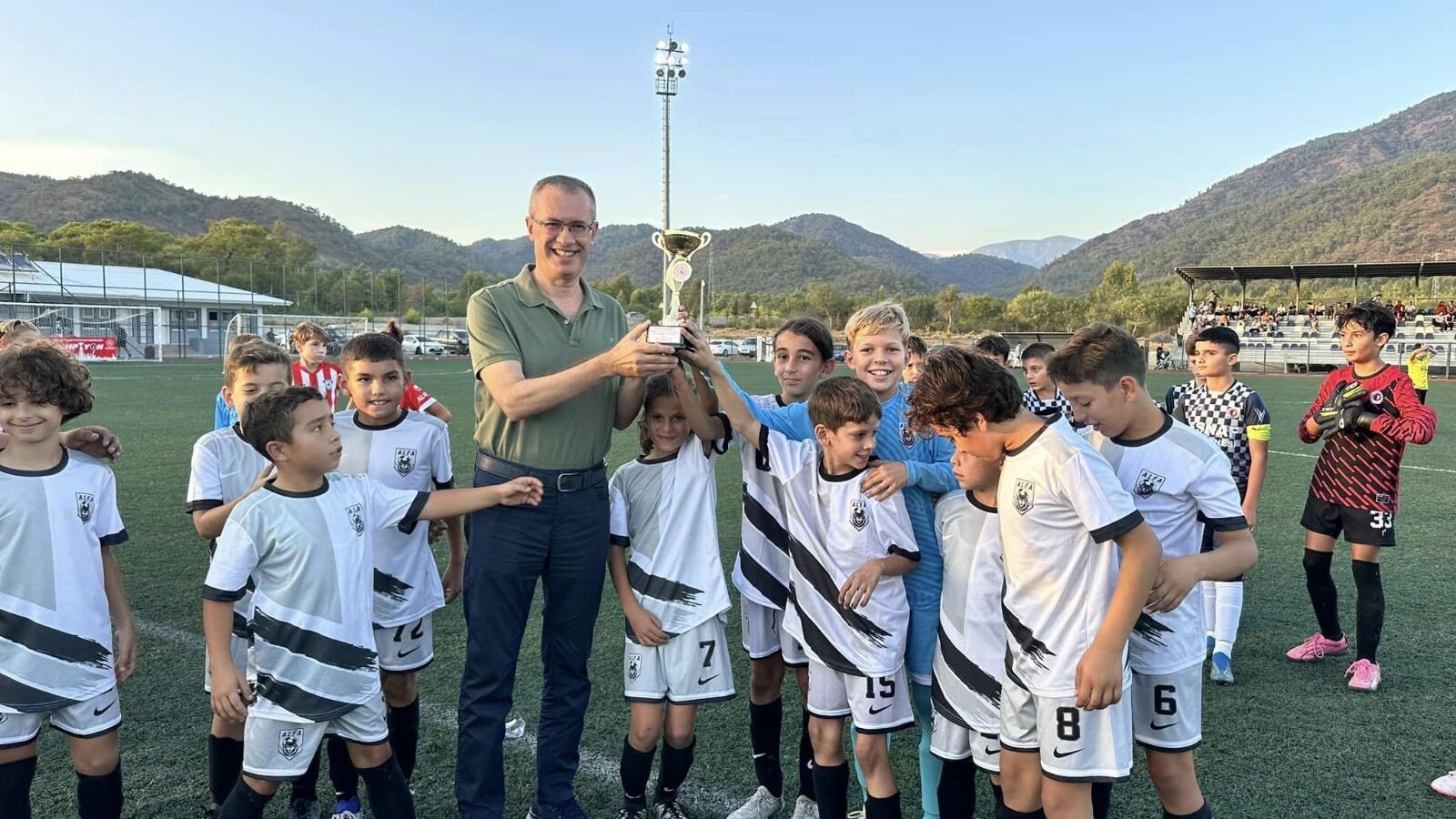 Fethiyesporfest U-12 Futbol Turnuvası’nda Şampiyon, Fethiyespor