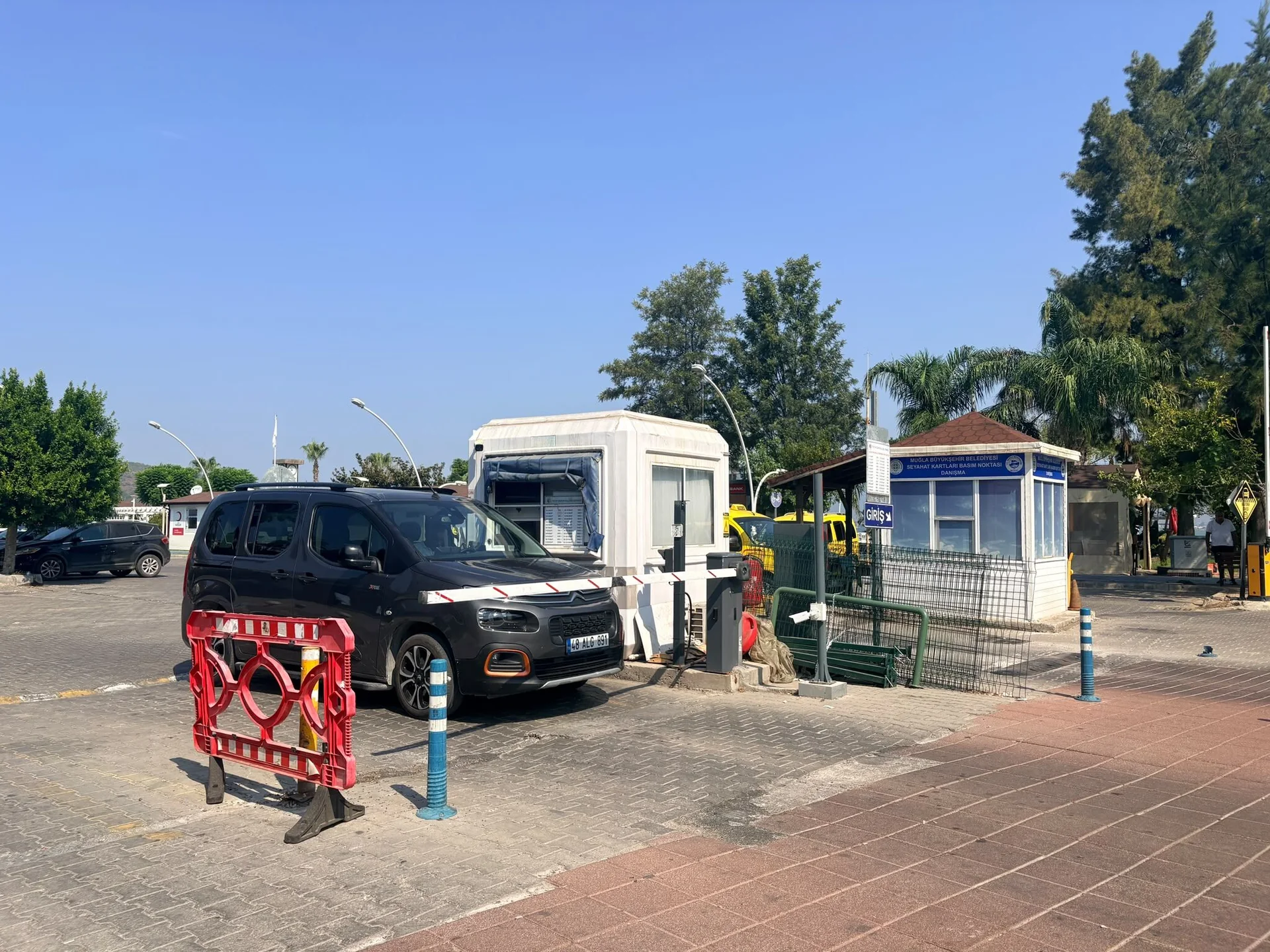 Fethiyespor’un İşlettiği Otoparkta Gaziler Ve Şehit Yakınlarından Ücret Alındığı İddiası