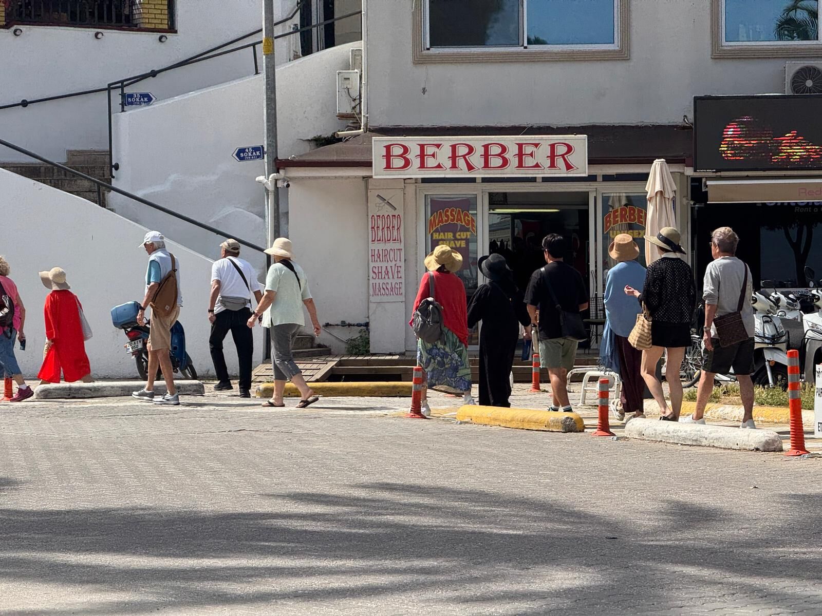 Fethiye’ye Sezonun İlk Kruvaziyer Gemisi Geldi