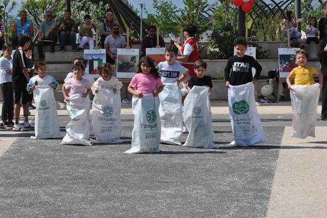 Fethiye'de Filistinli Çocuklar İçin Çizdiler
