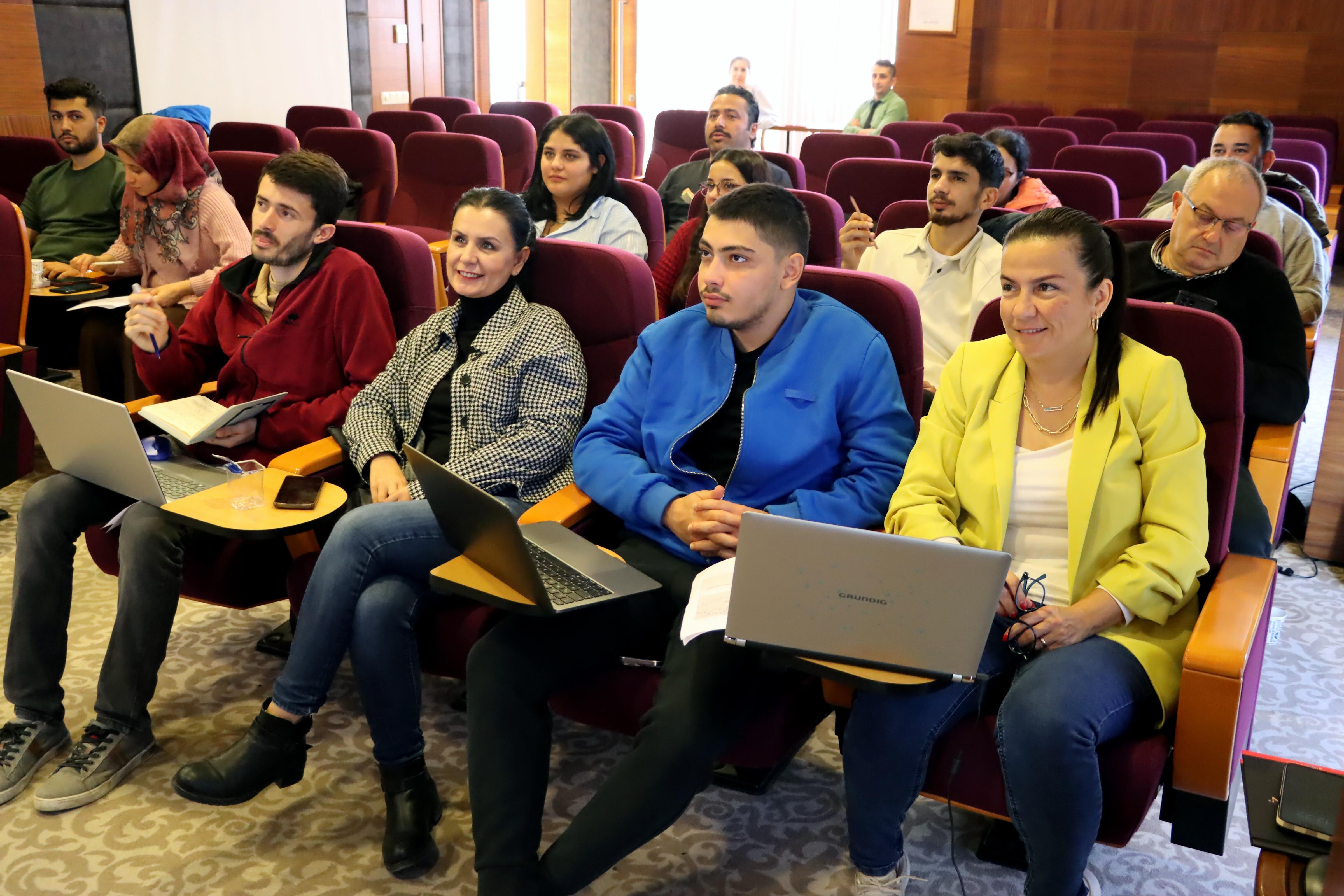 FTSO Akademi’nin, İhracat Eğitimi Yoğun İlgi Gördü