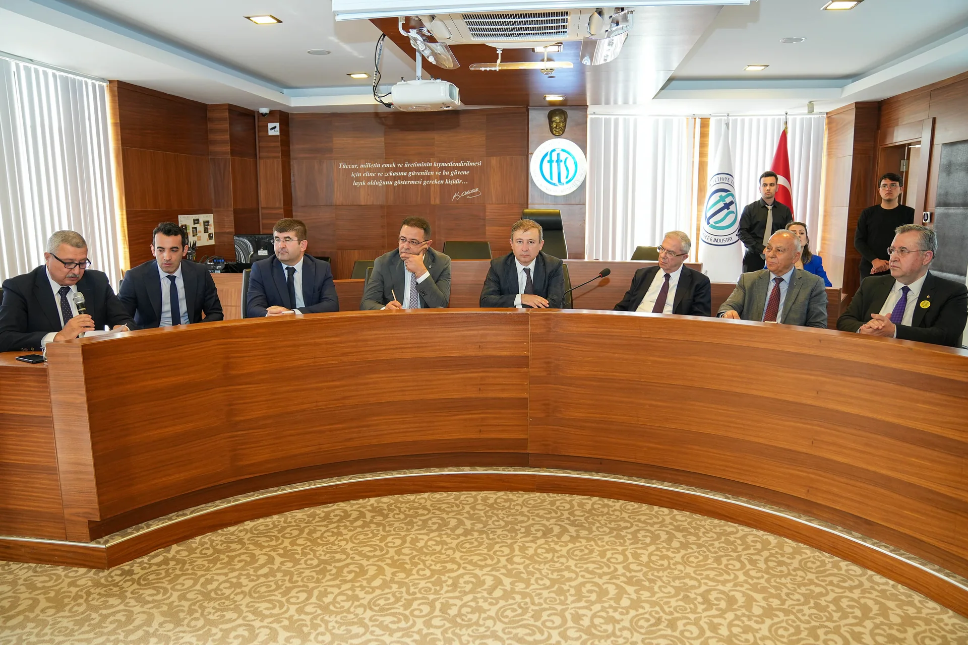 FTSO’DA Yaş Sebze Ve Meyve Sektörünün Sorunları Ele Alındı