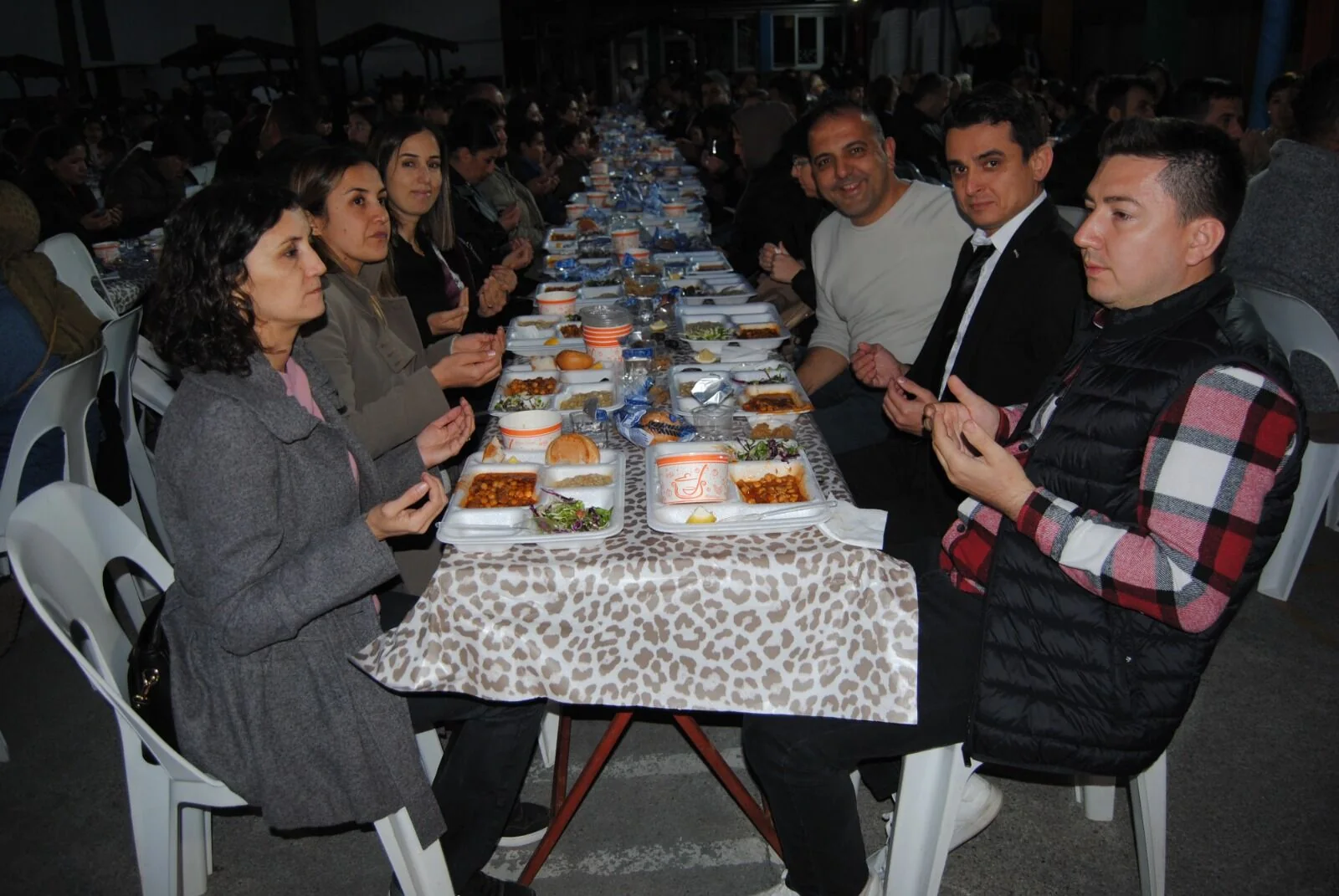 Gazi İlkokulu’nun İftar Yemeği’ne Büyük İlgi