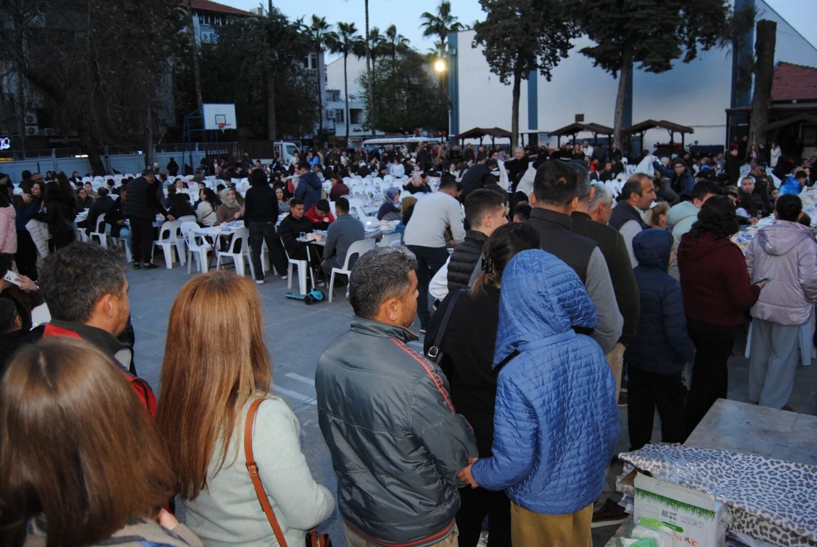 Gazi İlkokulu’nun İftar Yemeği’ne Büyük İlgi