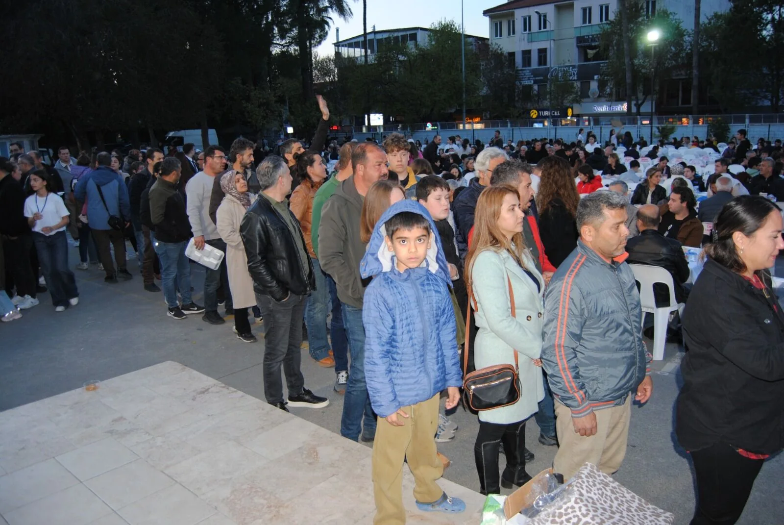 Gazi İlkokulu’nun İftar Yemeği’ne Büyük İlgi