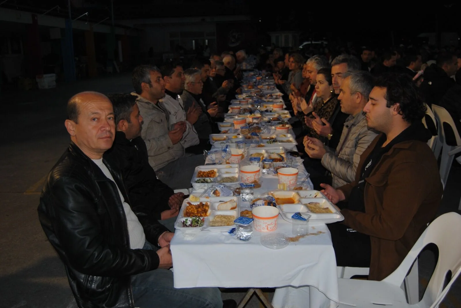 Gazi İlkokulu’nun İftar Yemeği’ne Büyük İlgi