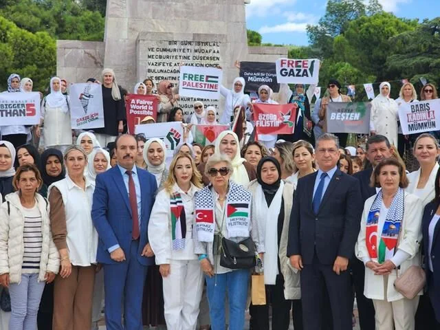 Gazze İçin Sessiz Çığlık Zinciri Oluşturdular