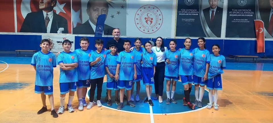 Geleneksel Çocuk Oyunları Şenliği Ödül Töreniyle Sona Erdi