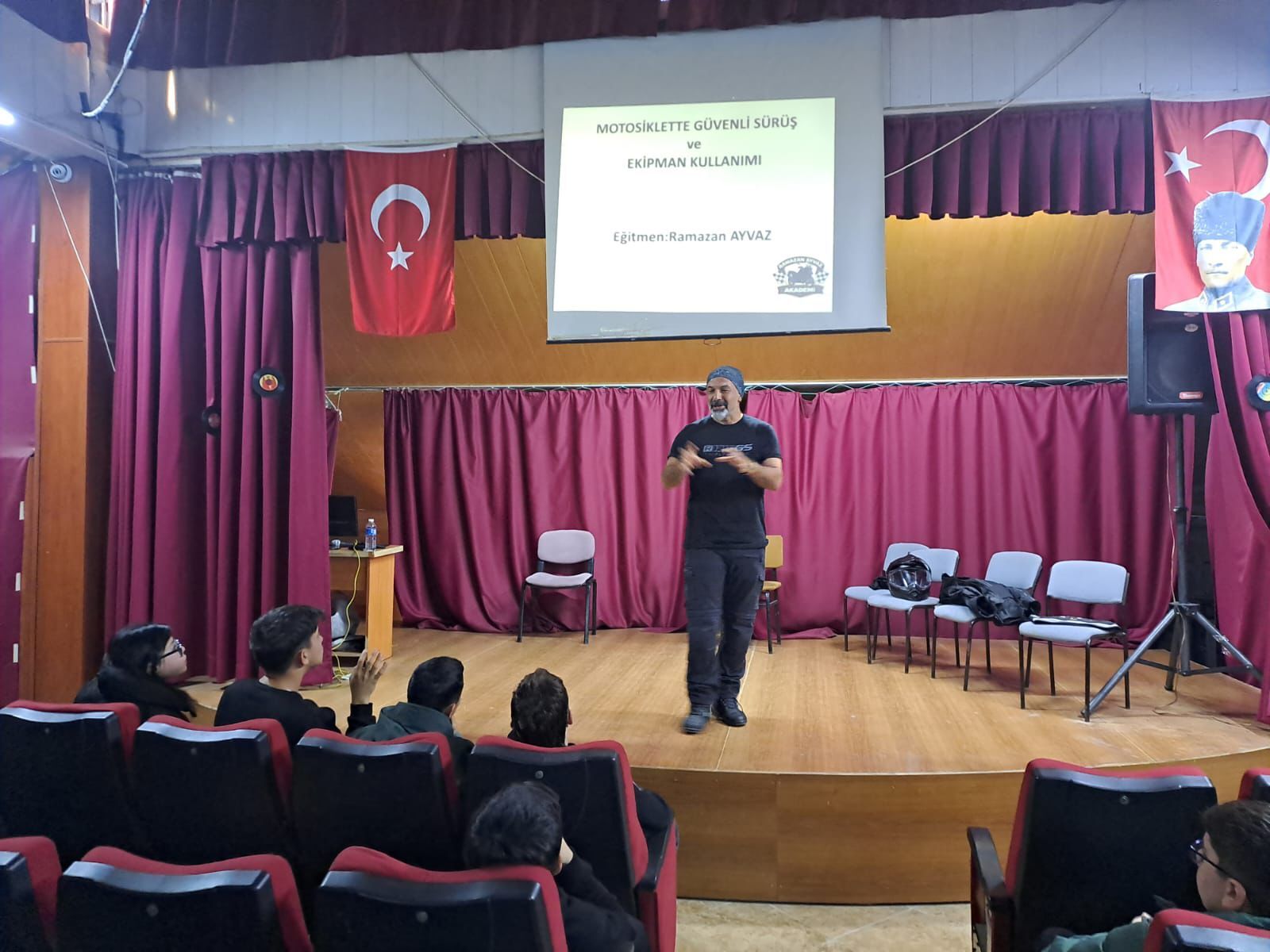 Gençlik 360 Eğitim Programı Kapsamında Eğitimler Sürüyor