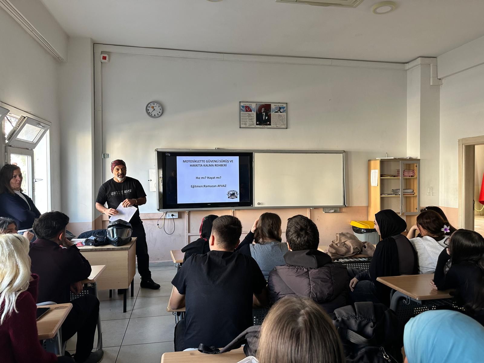 Gençlik 360 Eğitim Programı Kapsamında Eğitimler Sürüyor