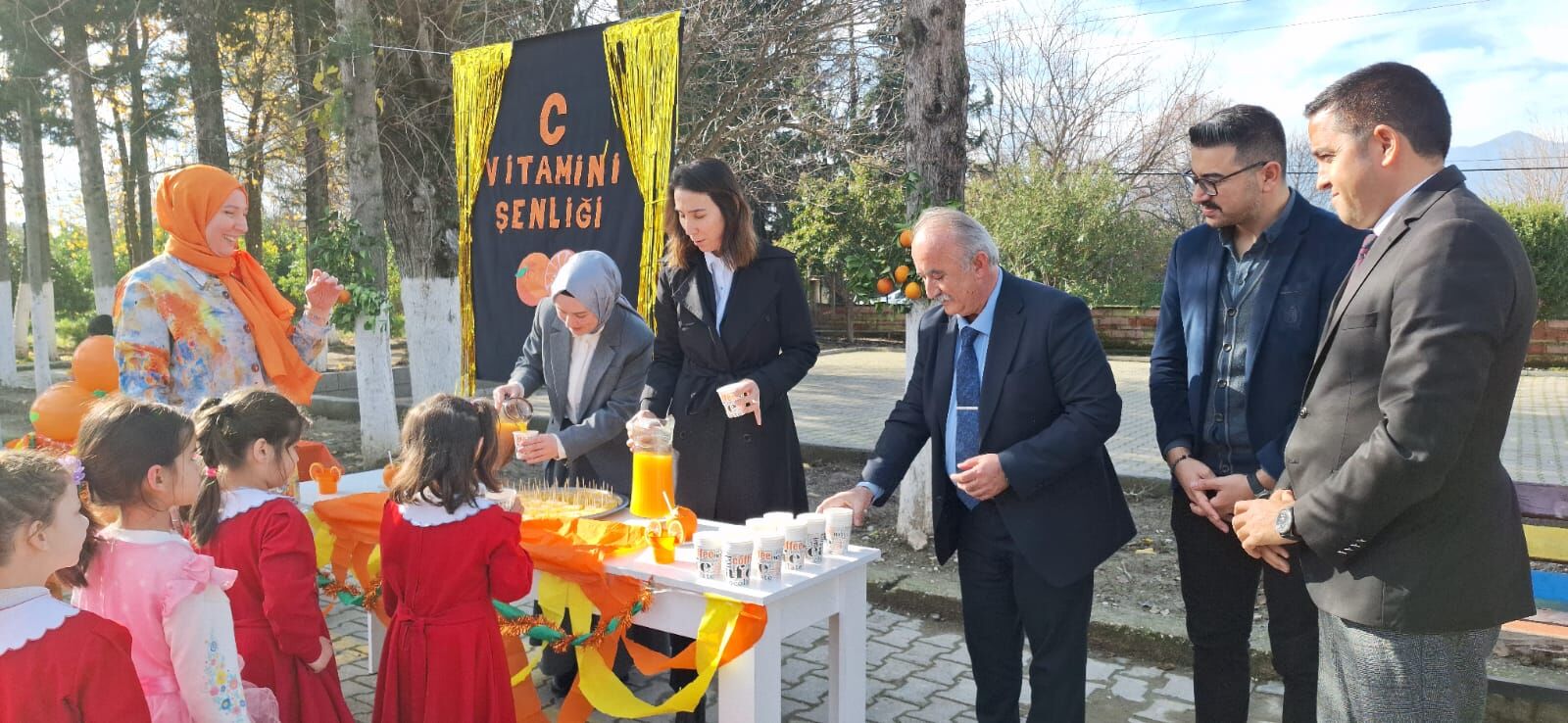 Seydikemer Girmeler İlkokulunda C Vitamini Şenliği