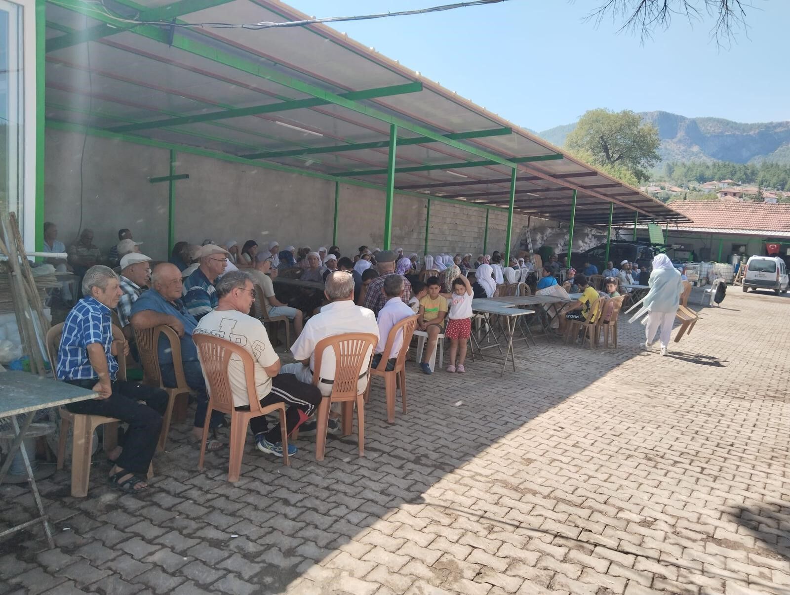 Göktepe Halkı Kuraklık Nedeniyle Yağmur Duasına Çıktı