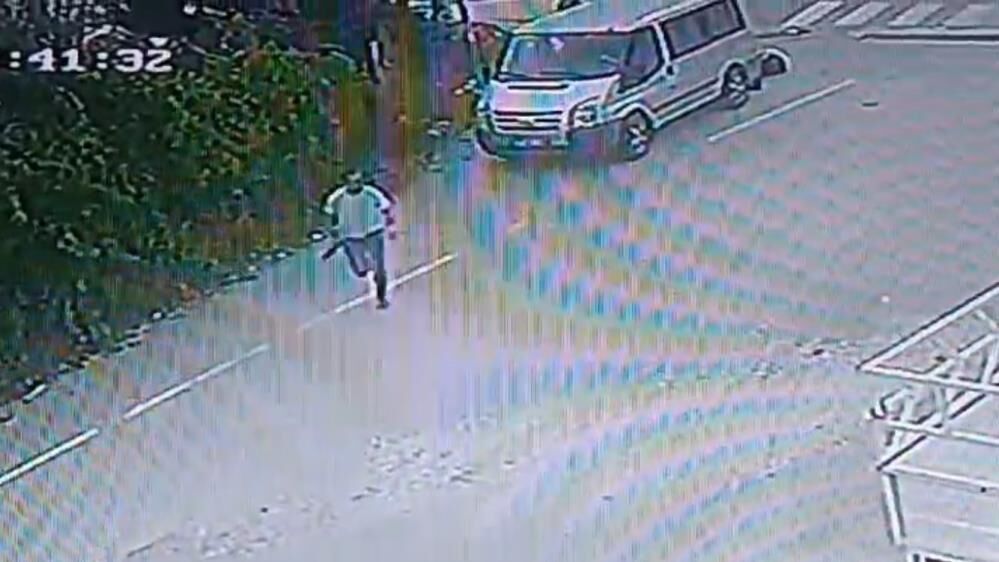 Gölhisar’da İş Yeri Önünde Baba Ve Oğul Tüfekle Öldürüldü