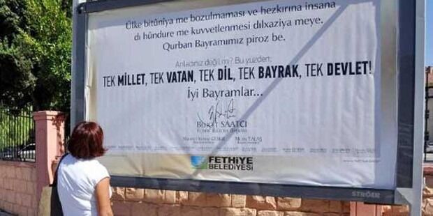 Eski Başkan Saatcı, Kürtçe Afişten İhraç Edilmişti